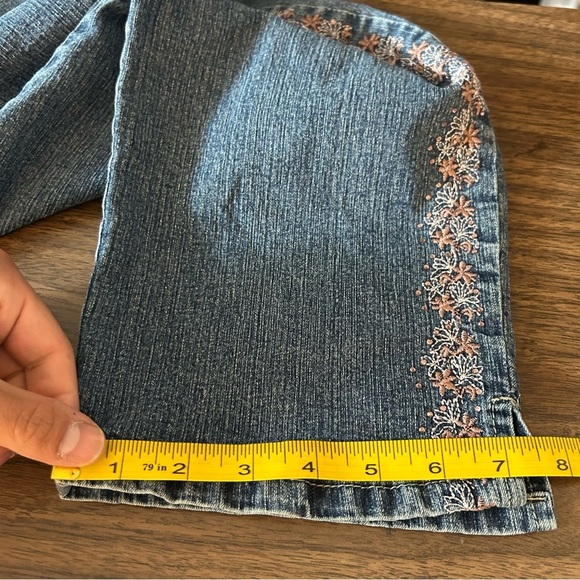 Jean Bay Embroidered Blue Jeans cropped 8P - Picture 9 of 9